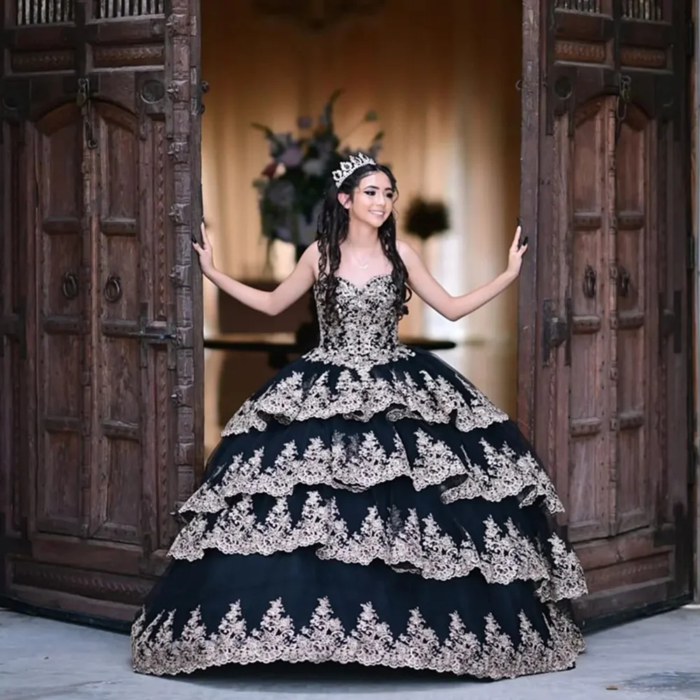 

New Black Tiered Quinceanera Dresses For Mexico Sweet 16 Girl Appliques Sweetheart Corset Princess Ball Gown Vestidos De 15 Años