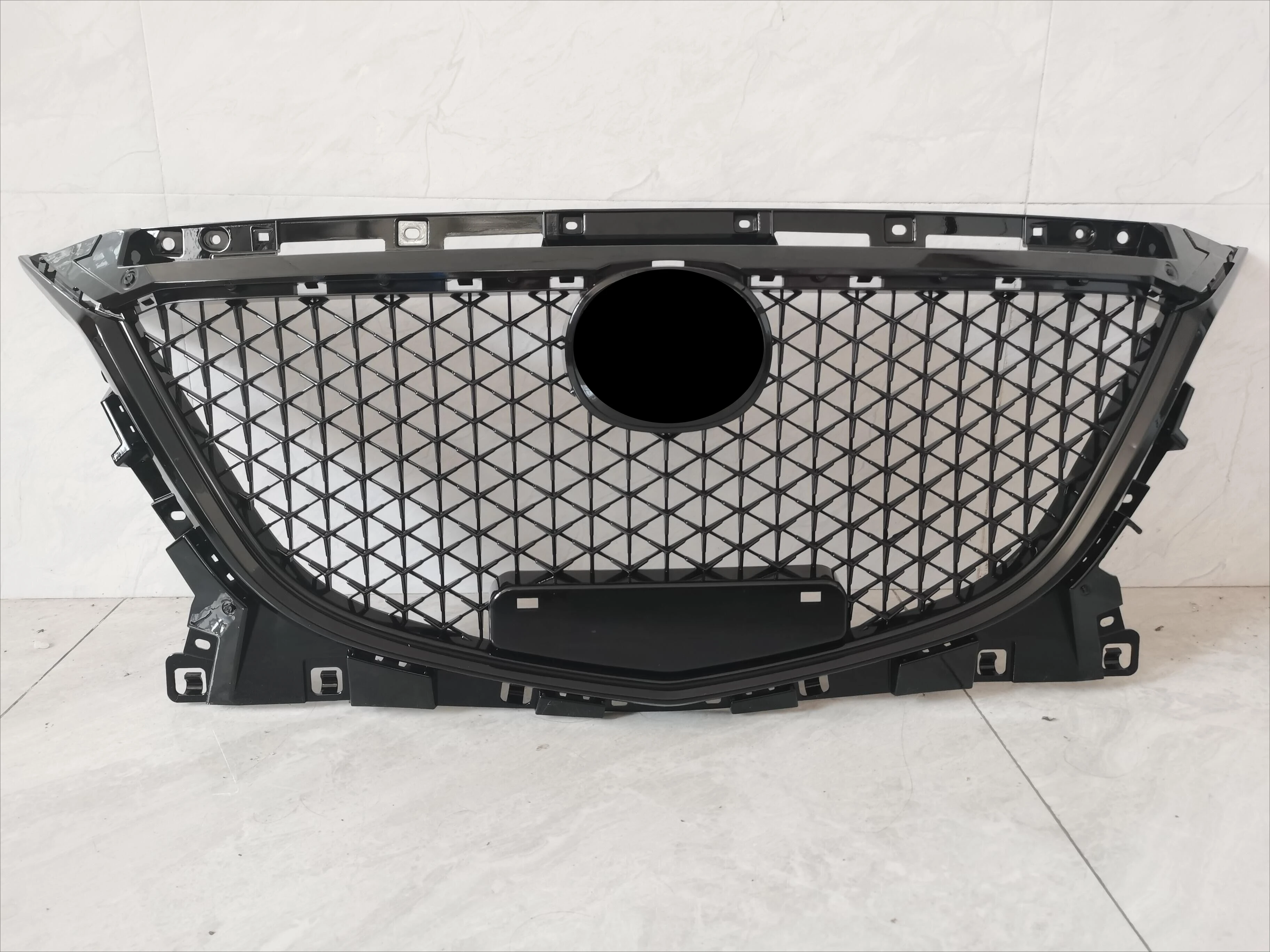 

Для Mazda 3 Axela 2014 2015 2016 Сотовая решетка переднего бампера, решетка для подтяжки лица, замена верхнего капота, центральная сетка, декоративная сетка