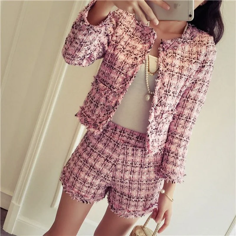 

Vintage Plaid Tweed Two Piece Set Women Short Jacket Coat + Mini Shorts Suit 2022 Spring Ladies Fashion Streetwear Outfits E415