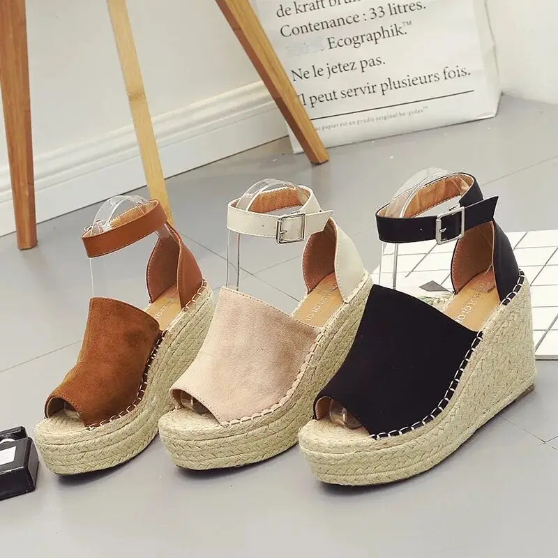 

Женские босоножки на танкетке, черные туфли с закрытой подошвой, на высокой платформе, большие размеры, бежевые, весна-лето 2023