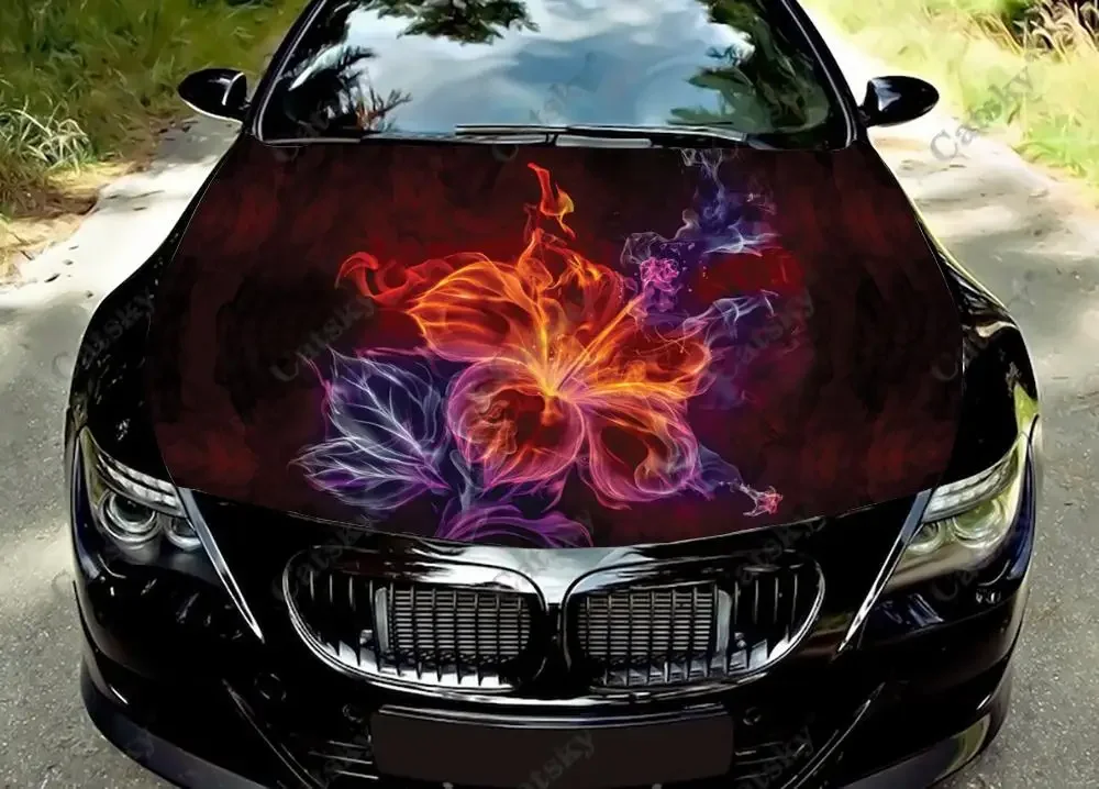 Самоклеящаяся виниловая наклейка на капот автомобиля