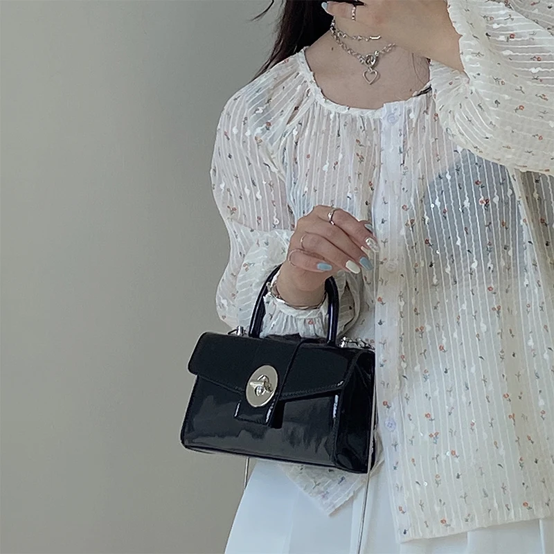 Cool Shoulder Bags Advanced Women's Bag Commute Retro Black Fashion Handbags for Women Messenger Bag New Women's Bag 2022 Trend