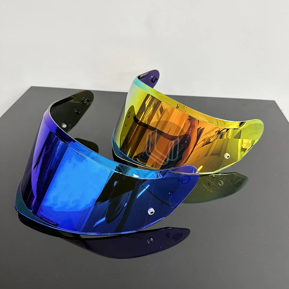 Мотоциклетный шлем с защитой от УФ-излучения