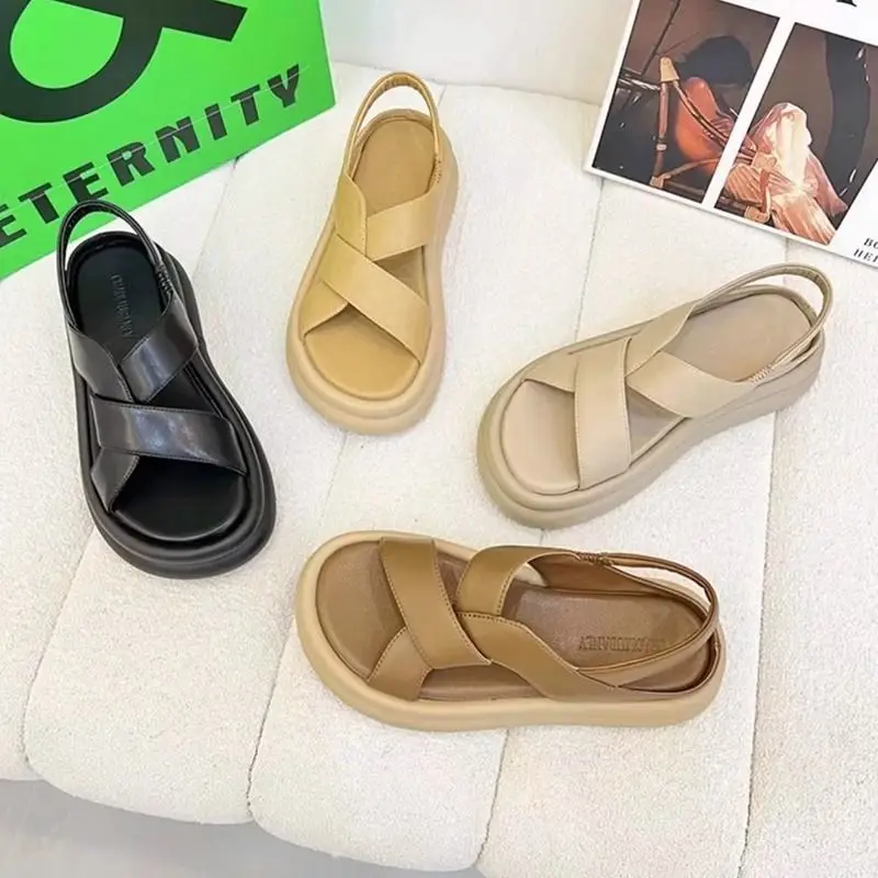 Summer New Soft Sandals Women's Thick Sole Hollow Breathable Mesh Roman Sandals Flat and Simple