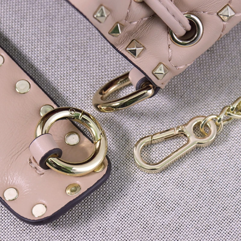 Rivets Chain Bucket Bags for Women Luxury Handbags Fashion Sheepskin Genuine Leather Crossbody Shoulder Bag Drawstring Design