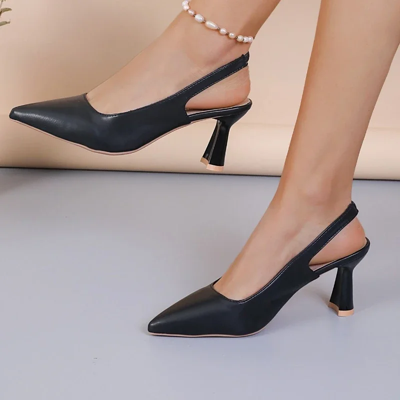 Женские босоножки из ПУ кожи с острым носком на высоком каблуке