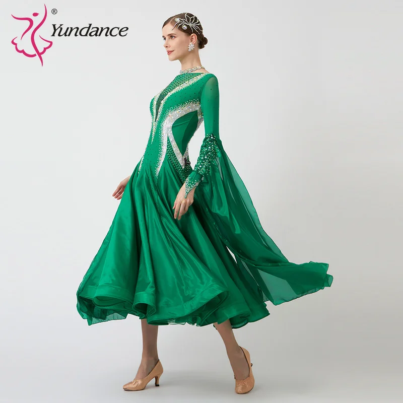 Женское платье для современных танцев