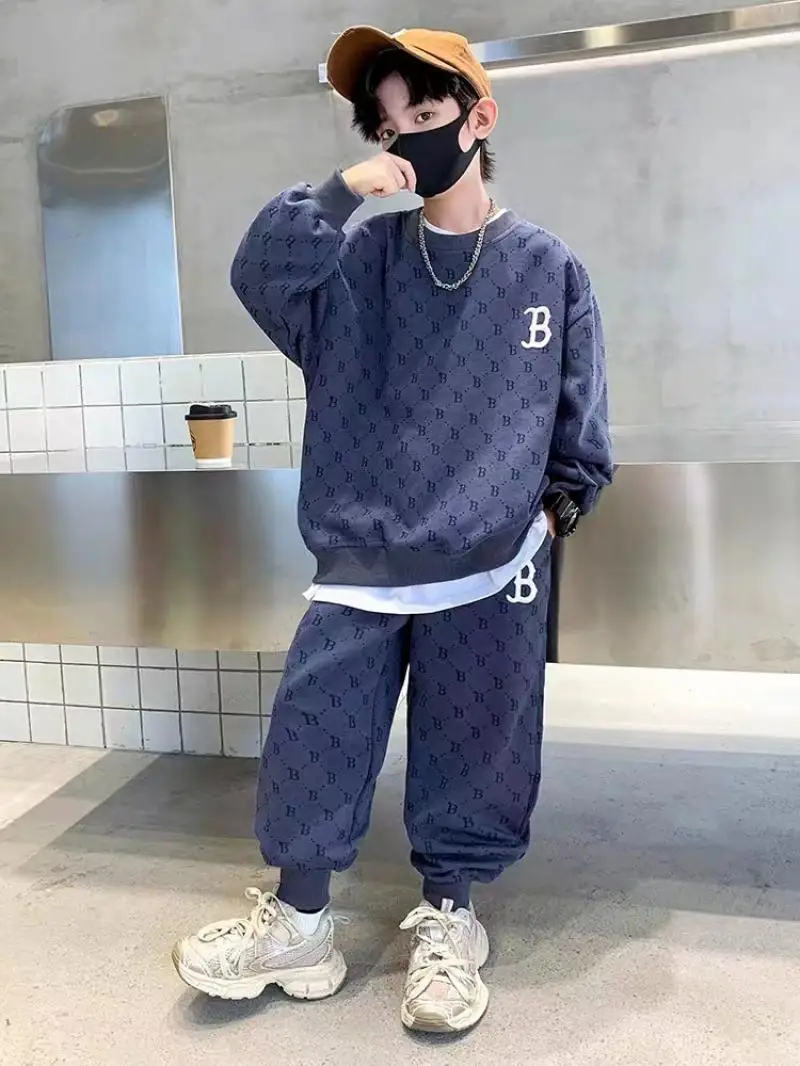 

Осенние детские костюмы для отдыха для мальчиков, свитер с круглым вырезом и брюки, комплекты одежды из 2 предметов, спортивная одежда для младших детей, спортивный костюм