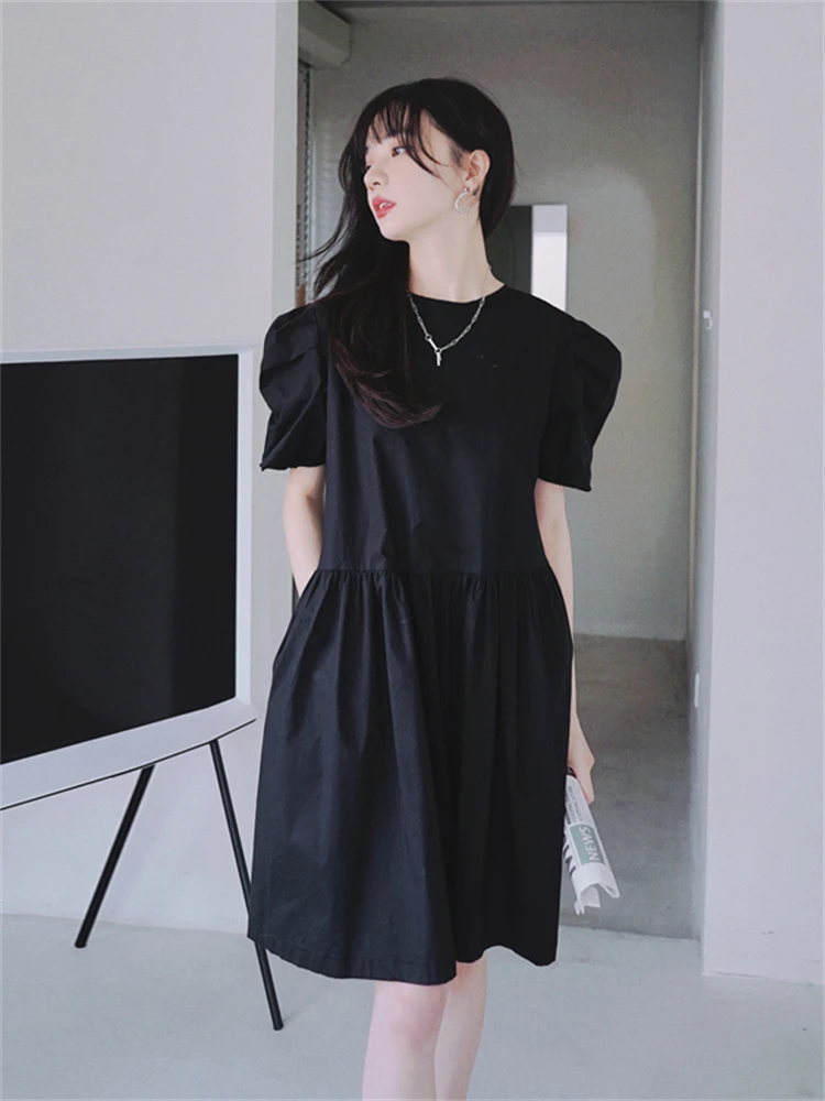 

2022 Summer New Rose Ribbon Splice Princess Style Black Dress for Women Elegant Vintage Loose Short Sleeve Mid-long Dresses 2306