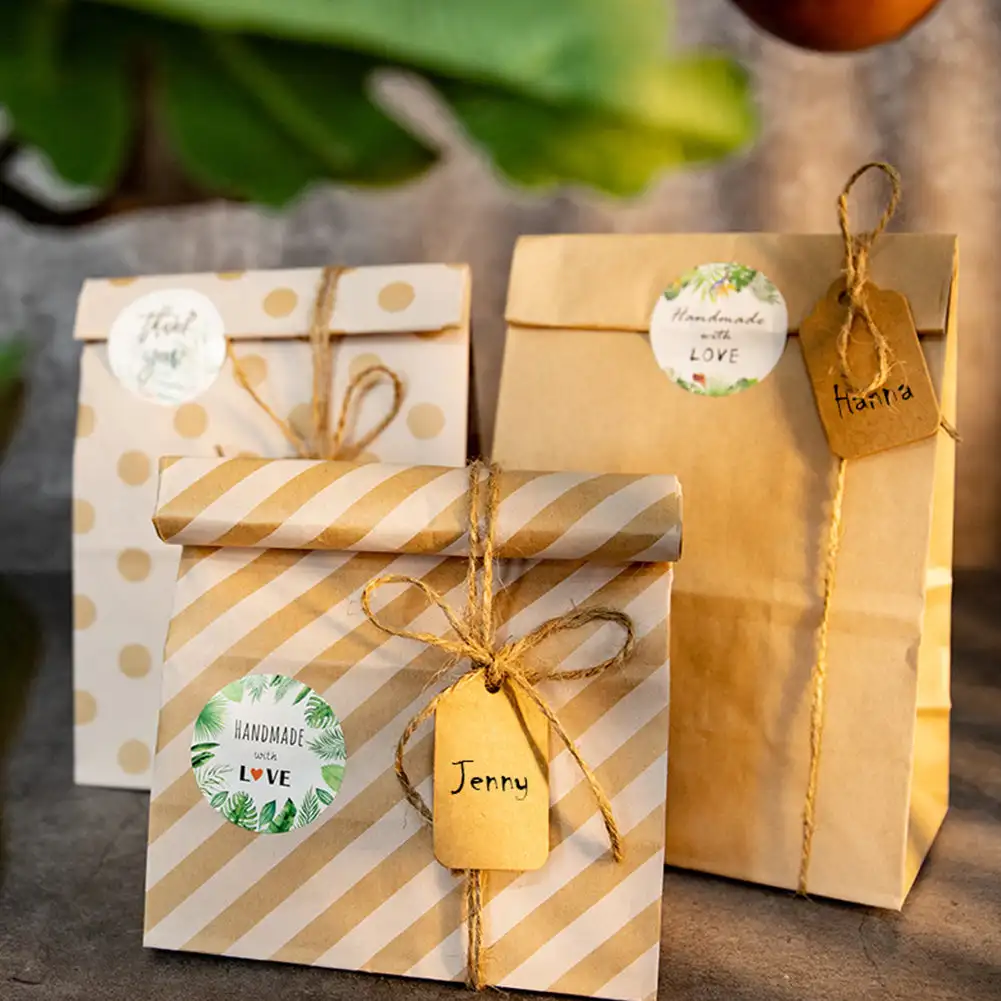 

Подарочные бумажные пакеты для вечеринки, пакеты для конфет с наклейками, в горошек, для рождественской вечеринки, праздничные подарочные п...