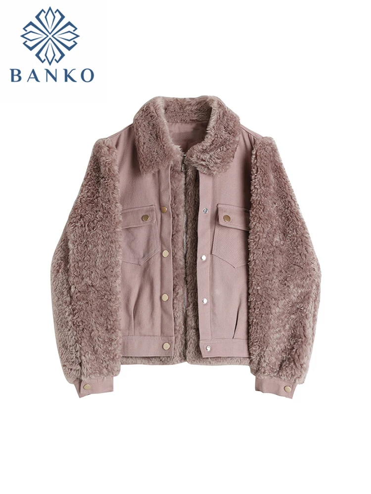 

Женская теплая куртка на хлопковом наполнителе, с отложным воротником и длинным рукавом