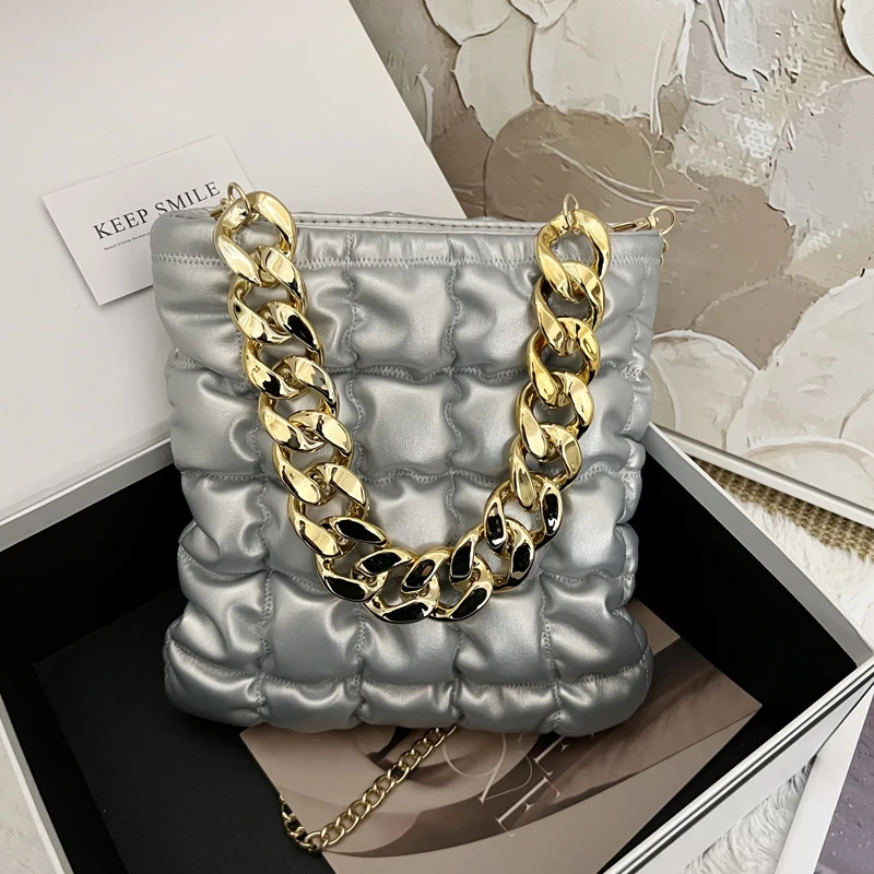 

Stylish Crossbody Bag For Girl Gold Thick Chain Handbag Checkered Design Women Shoulder Bag Luxury Tote Fashion Messenger Purse