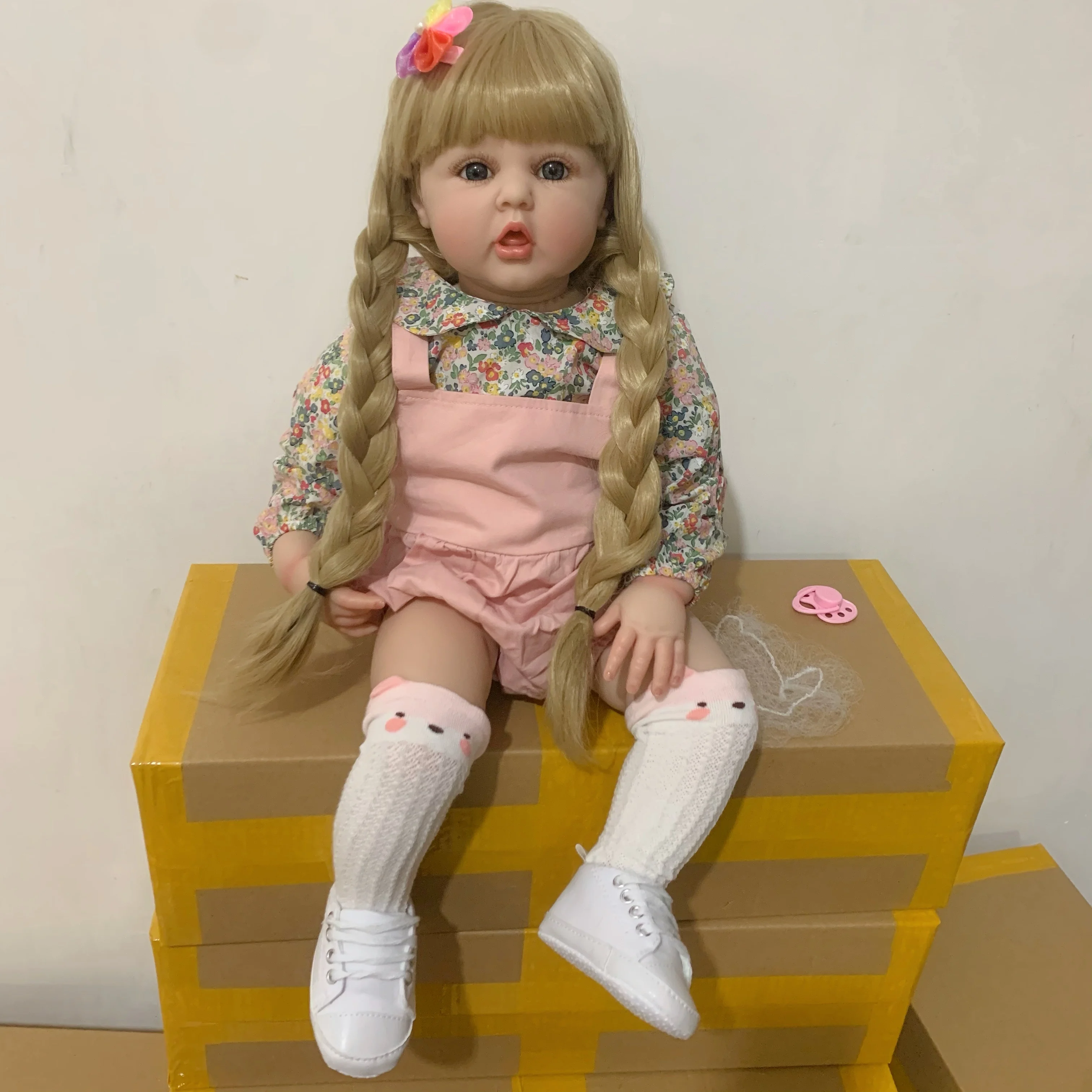 

Cloth Body 60 CM Silicone Reborn Toddler Doll Toy For Girl Lifelike Vinyl Princess Baby Birthday Gift Dress Up Boneca Bebe