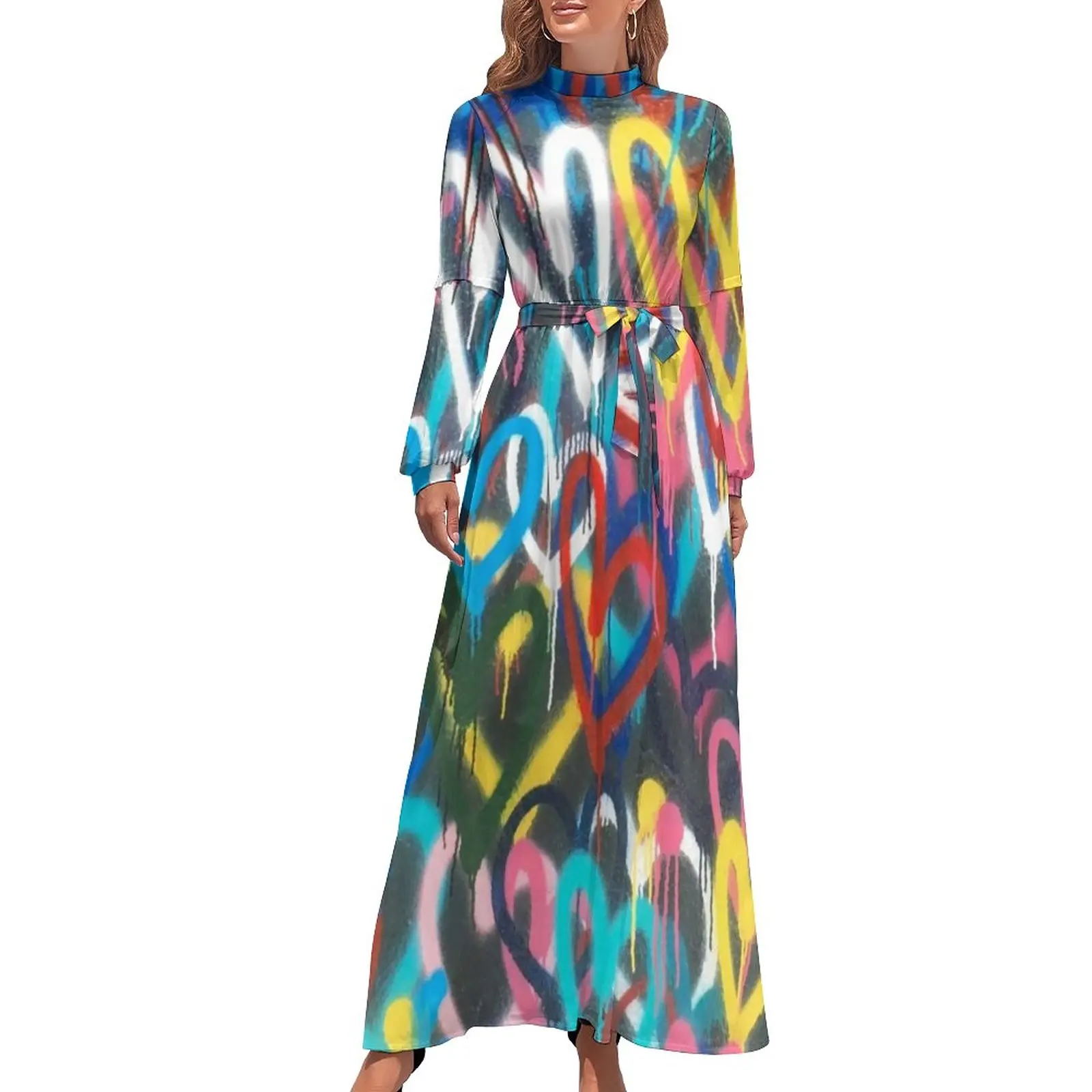 

Платье-макси с принтом в виде сердца, с высоким воротником