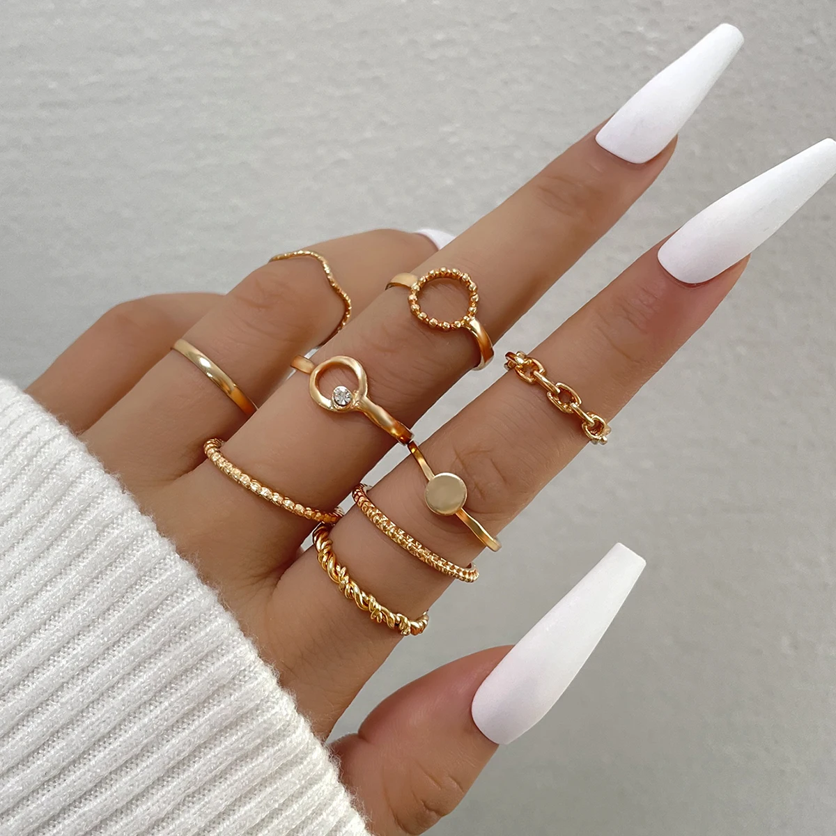 

Aprilwell 9 Pcs Gold Plated Geometric Rings Set for Women Simple 2022 Trendy Aesthetic Lady Charms Fashion Jewelry Gifts Anillos
