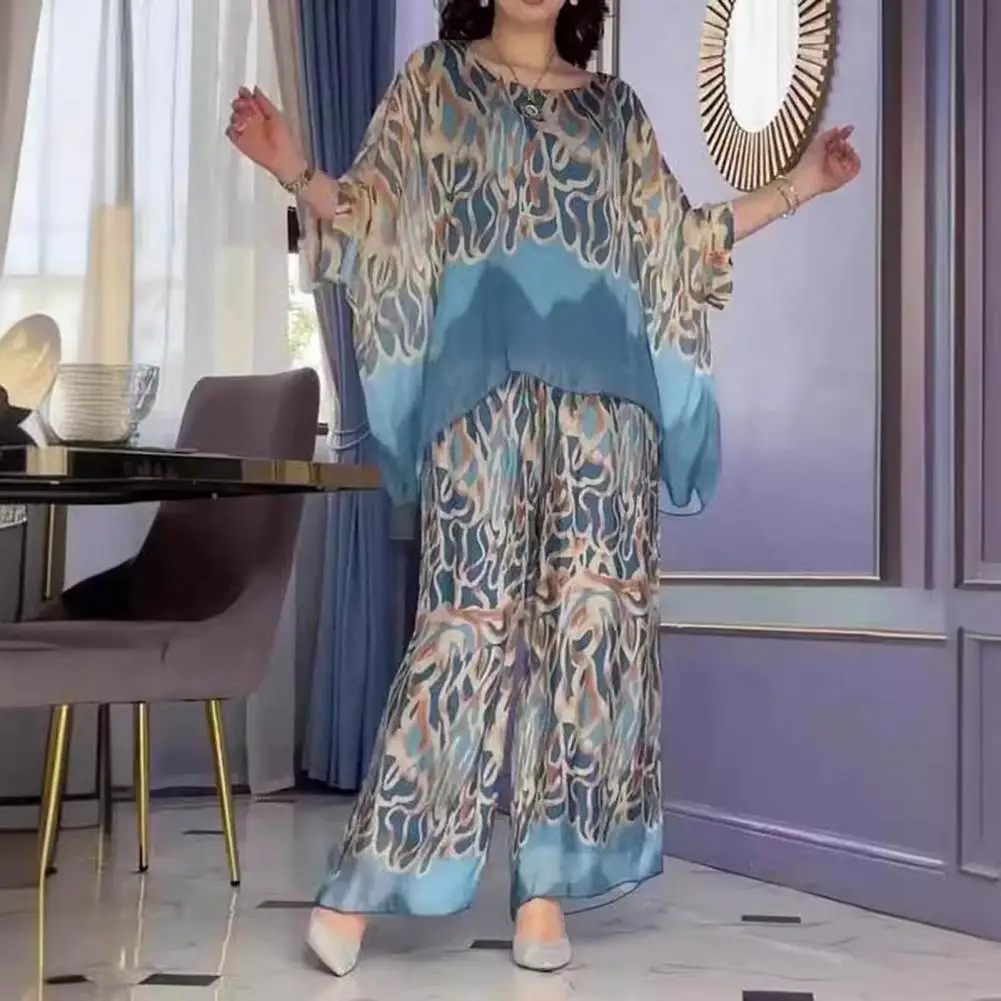 Комплект из двух предметов футболка с длинным рукавом и брюки широкими штанинами