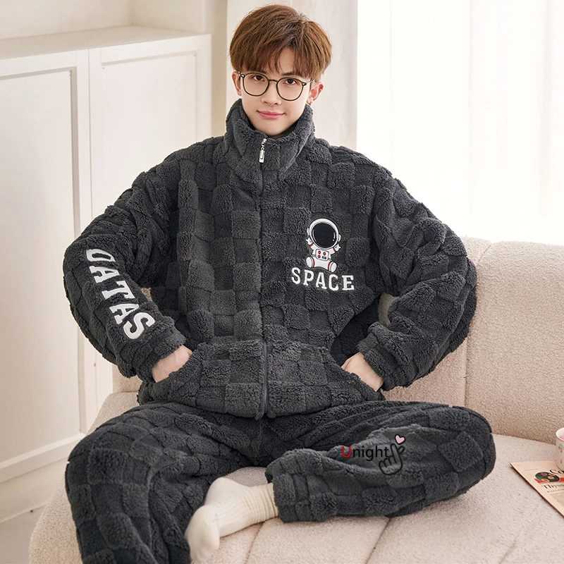 Рисунок 5 - Мужская теплая Пижама для зимы