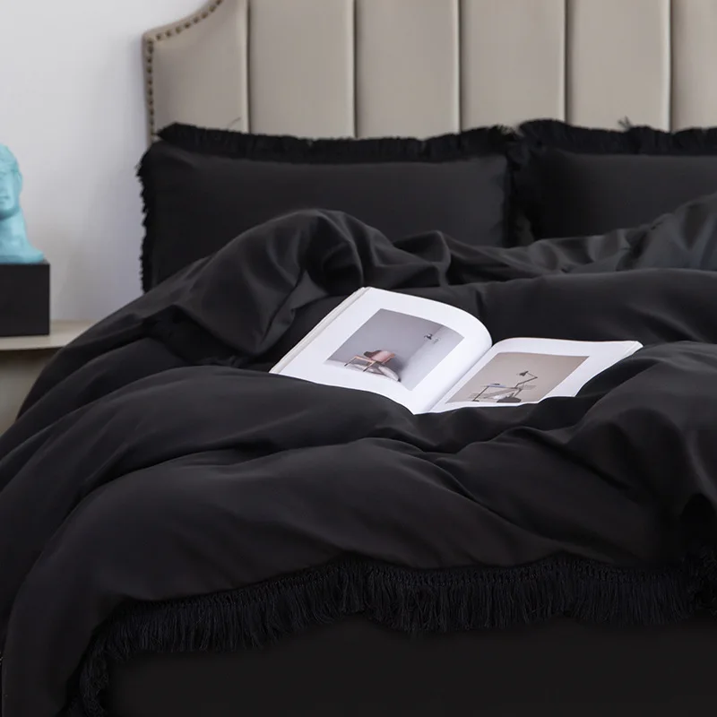 

2023 New Arrived Soft Queen Duvet Cover Set Skin Friendly and Comfortable Solid Black Comforter Bedding Sets