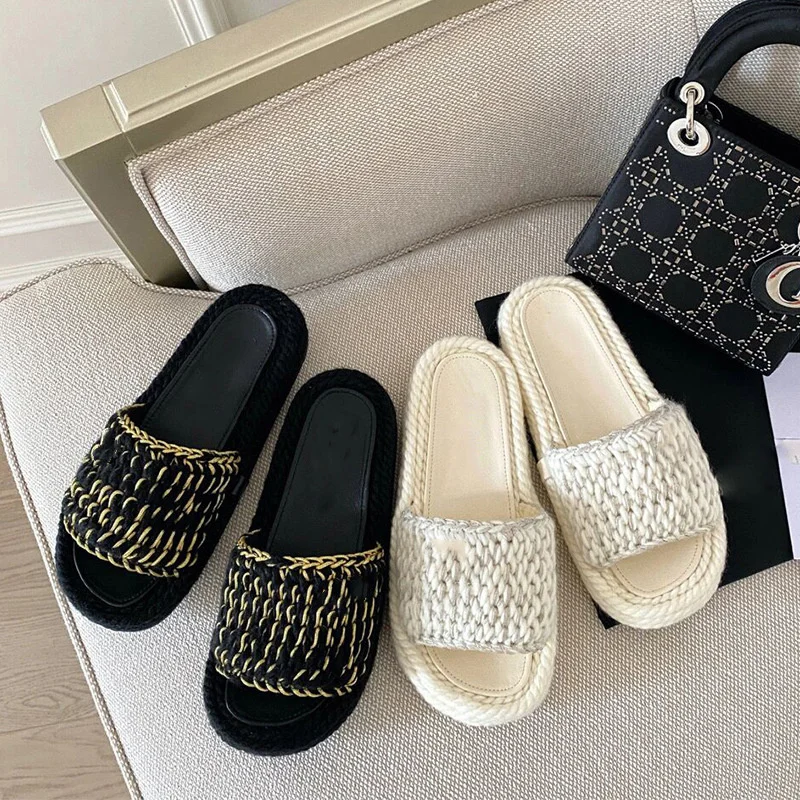 

Square woven slippers women wear sandals in summer 2023 New flat-bottomed cool slippers Thick bottom causal daily modern slipper