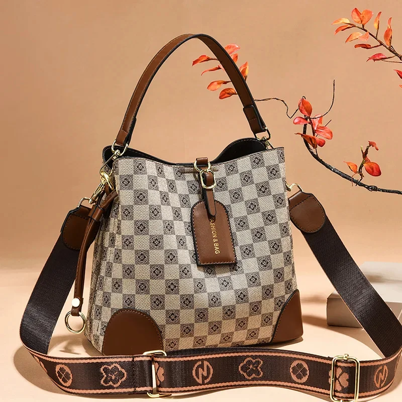 

2023 Female Tote Bag Designers Luxury Handbags Printed Bucket Simple Women Bag Famous Brand Shoulder Bag Ladies Bolsos