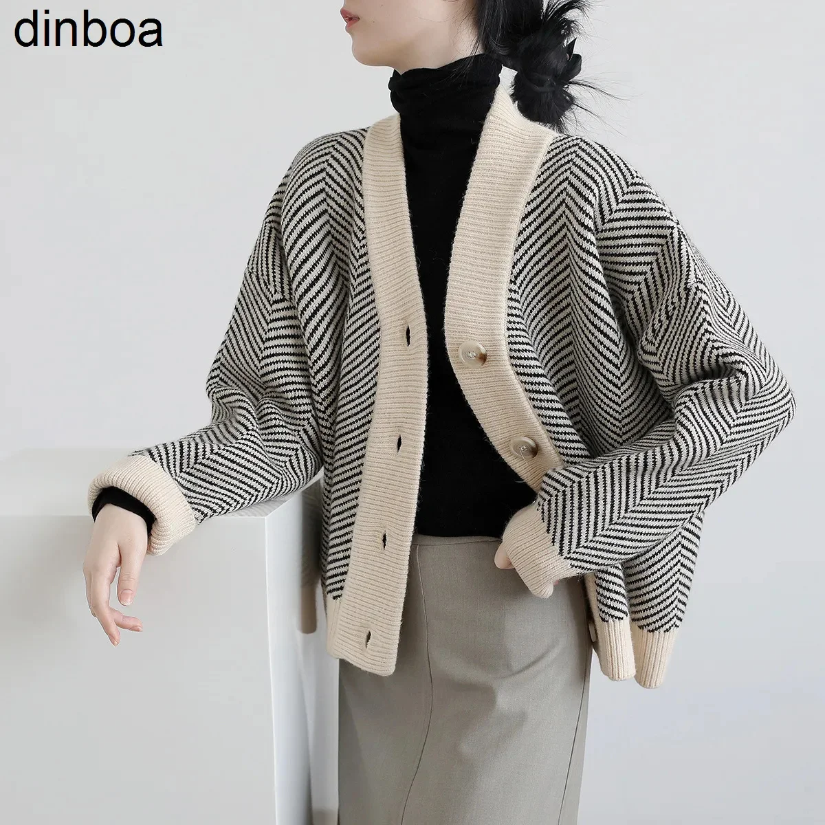 

Dinboa осень/зима вязаный кардиган женский полосатый ленивый V-образный вырез Свободное пальто утолщенный толстый наружный свитер