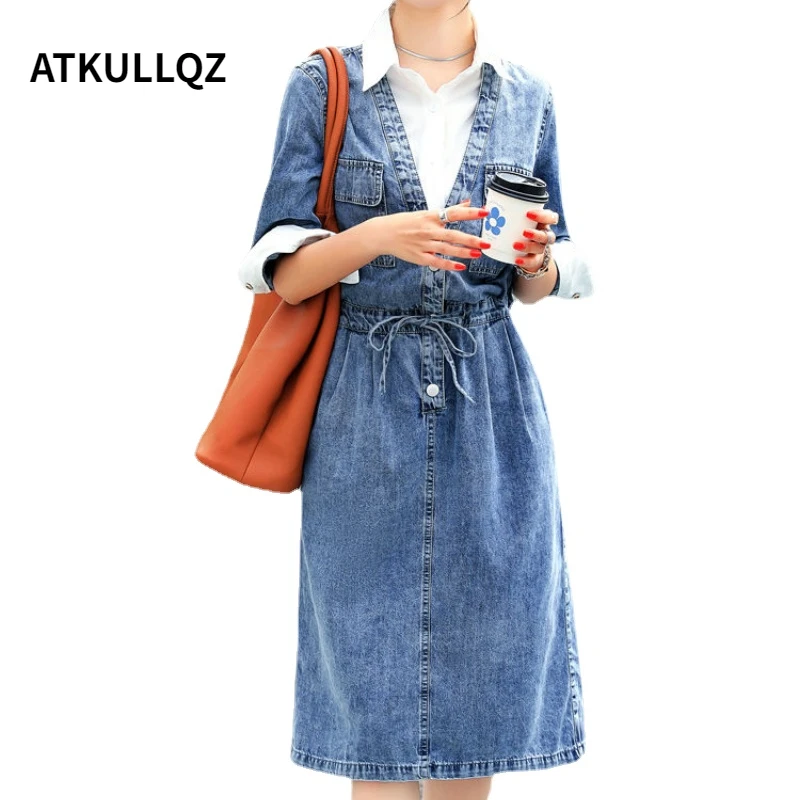 

Женское джинсовое платье средней длины European Station