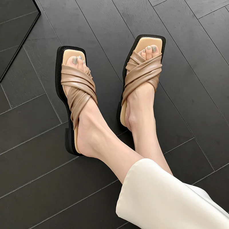 

Сандалии женские плиссированные с квадратным носком, простые шлепанцы на плоской подошве, Повседневная Удобная пляжная обувь, летние Тапочки