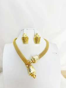 Gold Colour Plated Necklace Earring Set Beautiful Fashion Trend Sweet Romantic Party Wedding