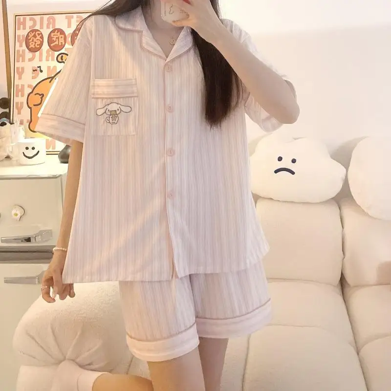 Пижама в розовую полоску из аниме с коротким рукавом |