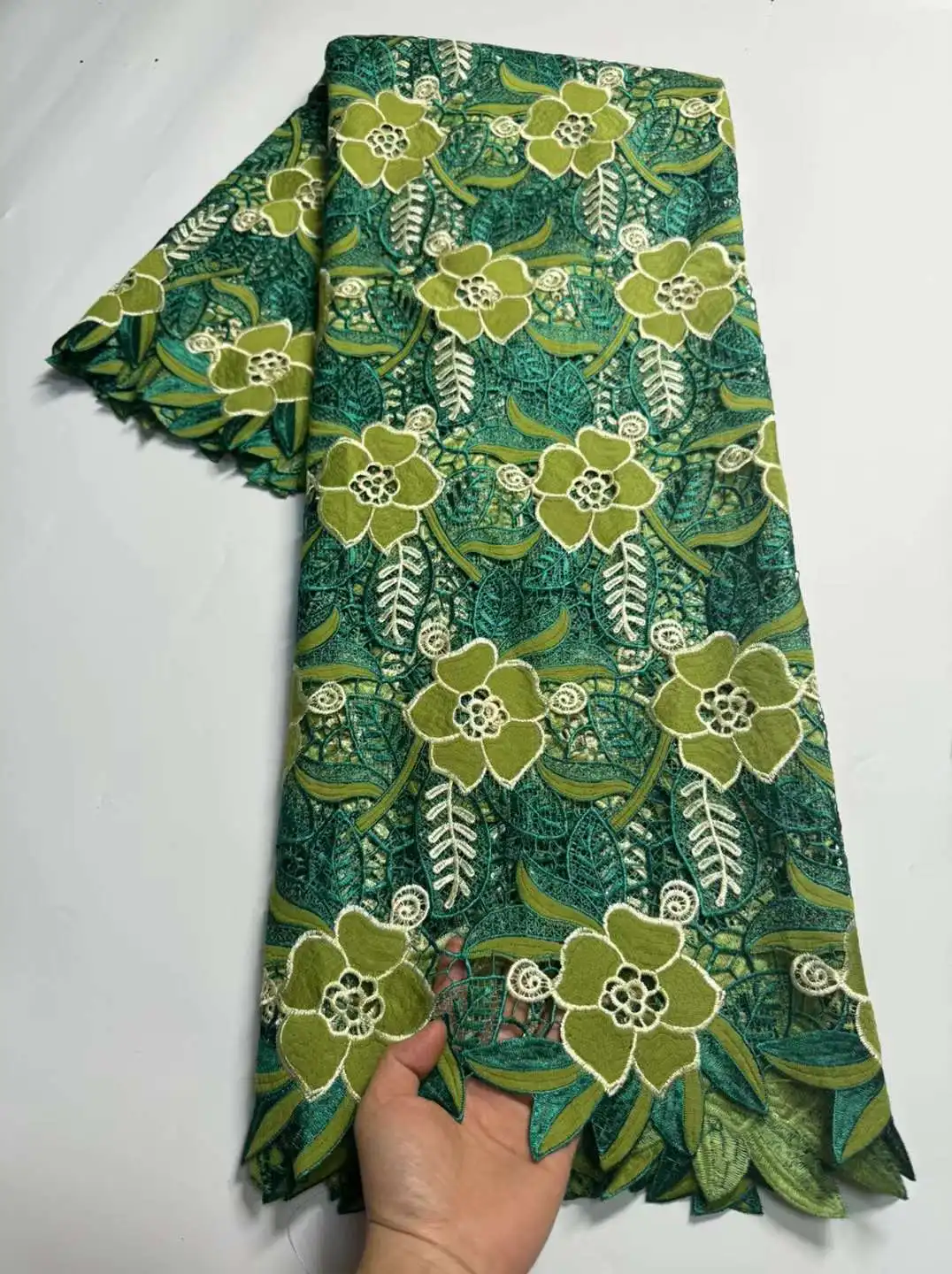 2024 новейшая изящная приятная для кожи Высококачественная кружевная ткань из