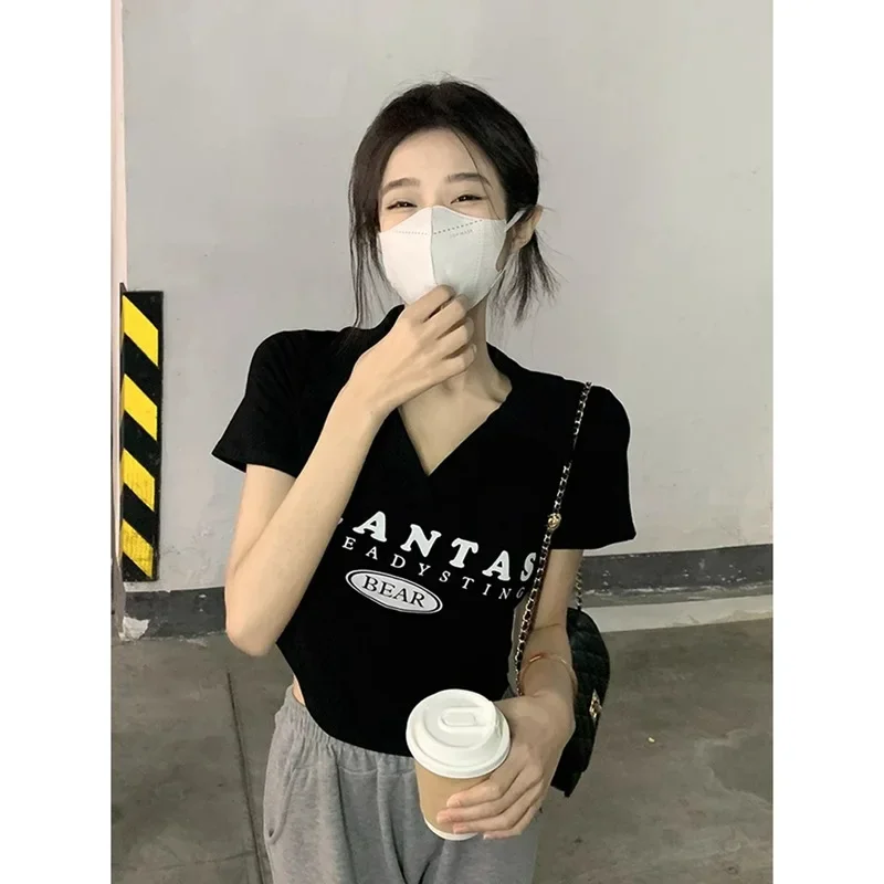 Черный укороченный топ с v-образным вырезом и высокой талией женская летняя