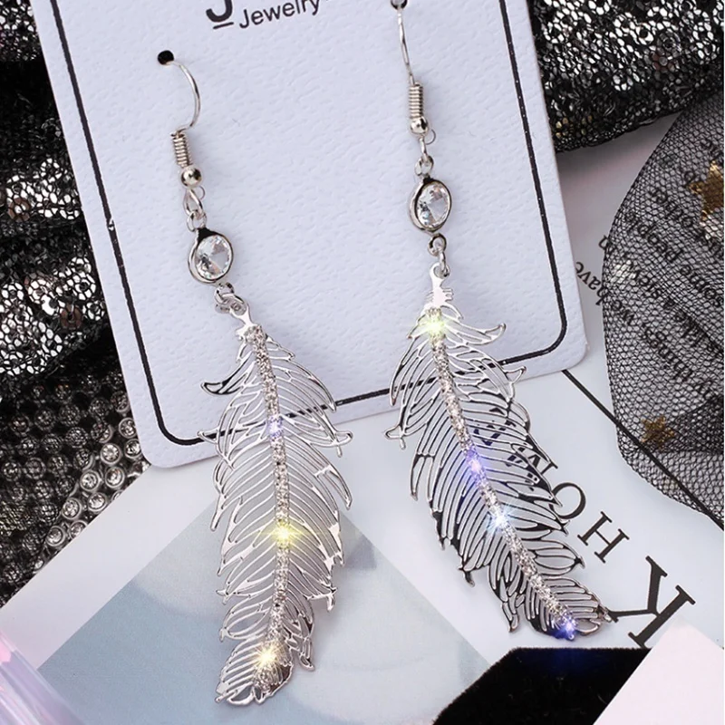 

KYTRD Delysia King Fashion Feather Simple Style Earrings Leaf Dangler with Diamonds Stainless Steel Rings for Women