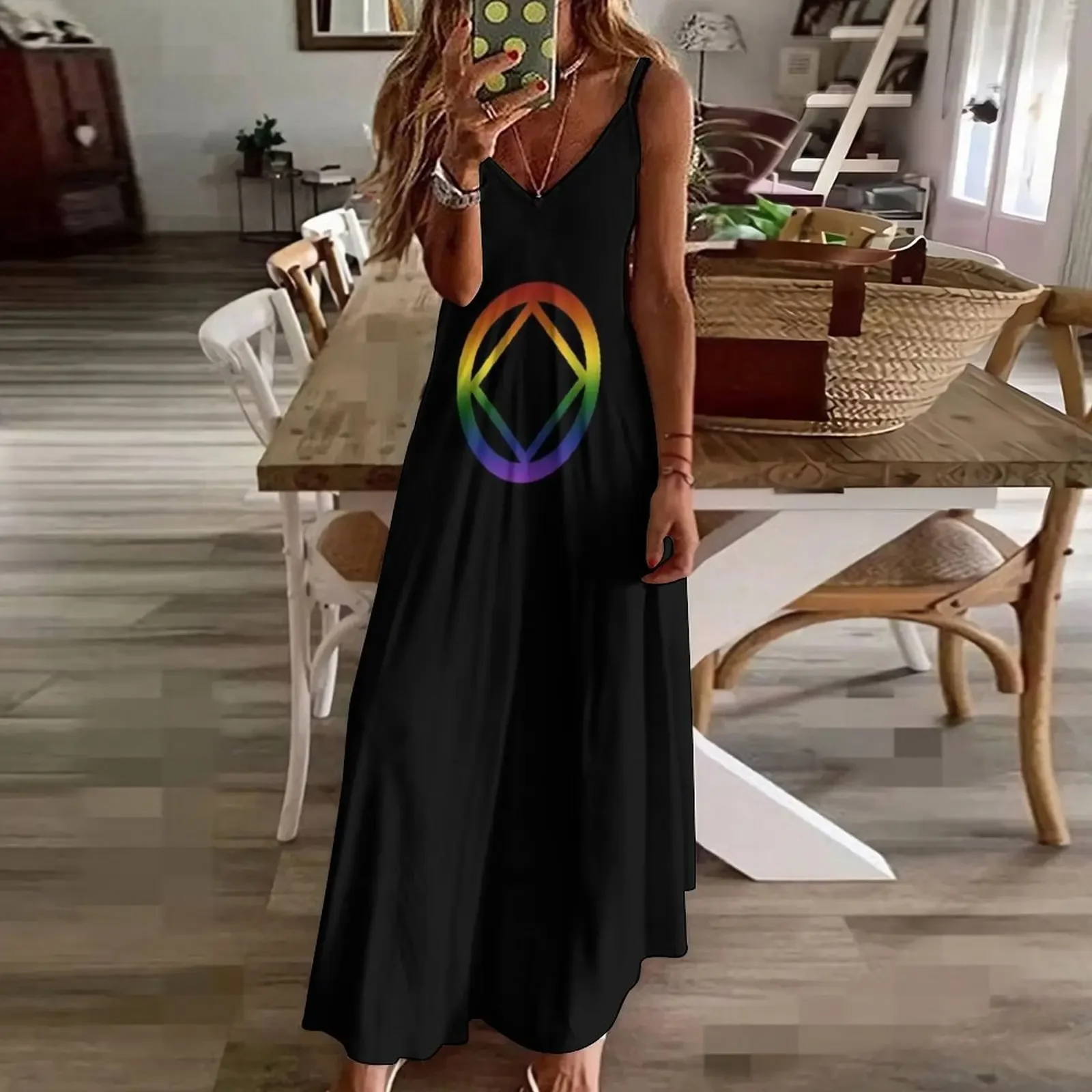 Платье Anonymous Rainbow Pride Symbol из полиэстера