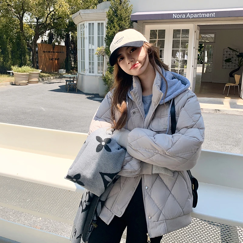 

Новинка 2023, пуховое хлопковое пальто для женщин, короткое, маленькое, свободное, большое хлопковое пальто, зимнее пальто, Корейская версия, студенческое хлопковое пальто