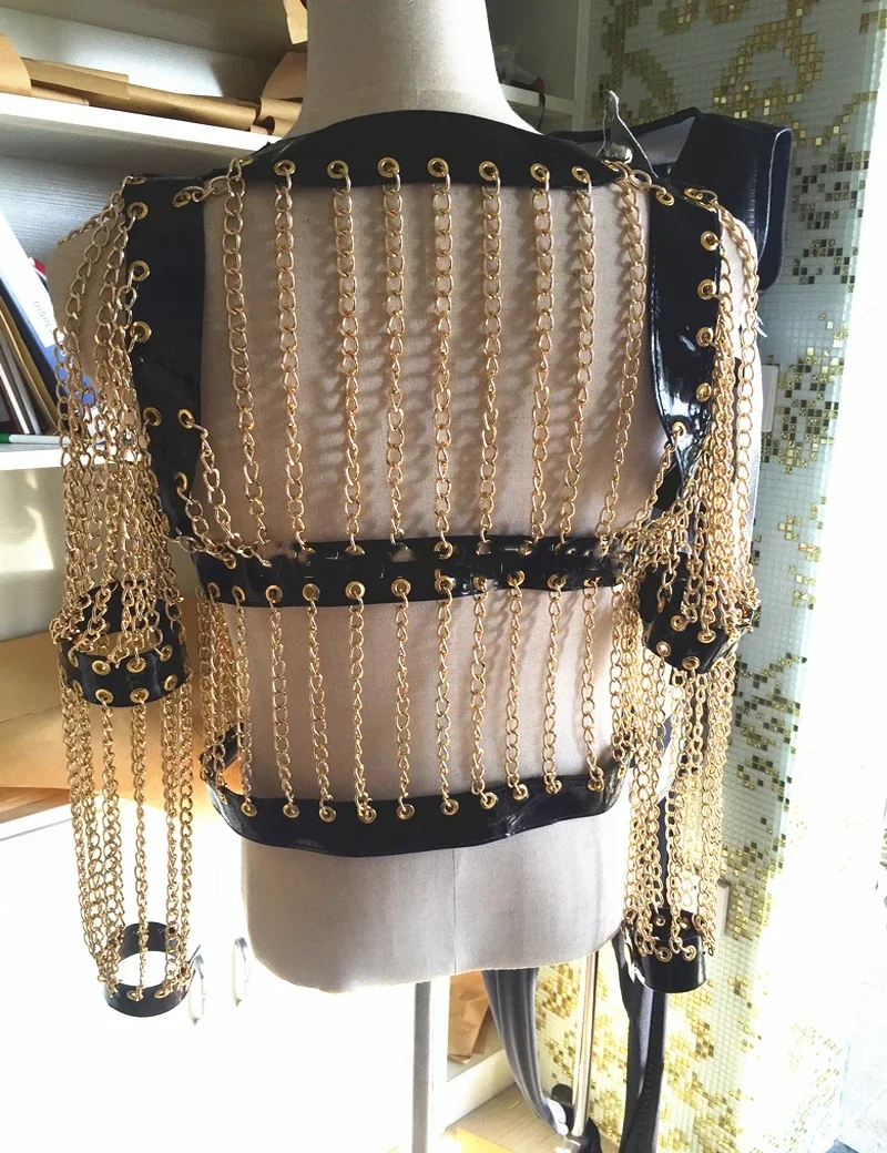 Женский короткий бюстгальтер с цепочкой золотистый сексуальный костюм для