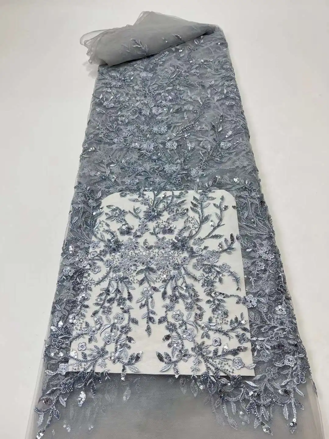 

Luxury Handmade Beads 3D Embroidery French Tulle Lace Fabric For Party Nigerian Heavy Beaded Lace Fabric Wedding