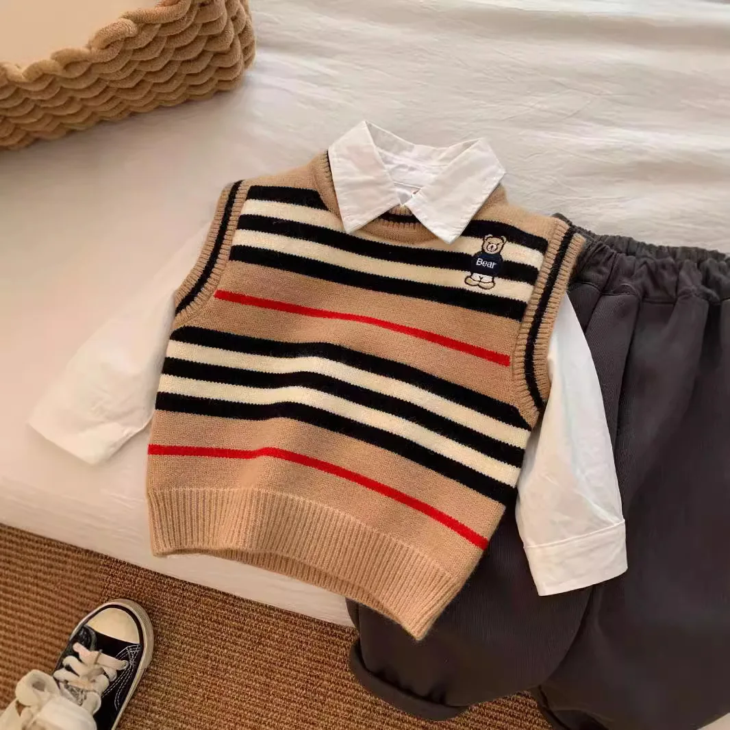 Вязаный жилет с рисунком медведя для маленьких девочек и мальчиков полосатый