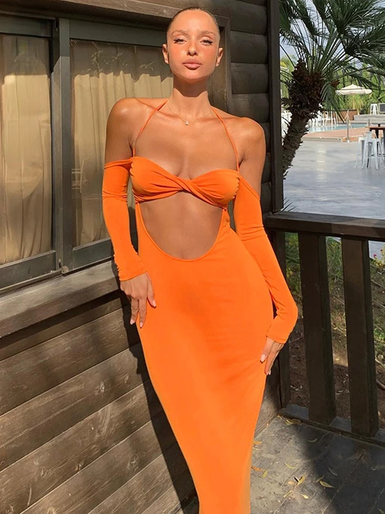 

Женское вечернее платье макси с открытыми плечами и лямкой на шее