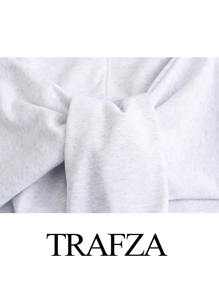 Женский Однотонный свитер с открытыми плечами и круглым вырезом