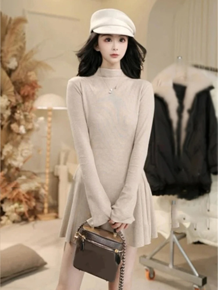 Black Knitted dress Women's Autumn and Winter 2024 New Wear Coat Inner wear Bottoming Tight Waist Dress