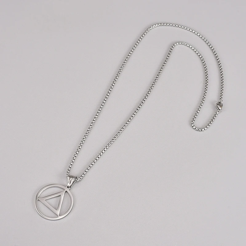 Ожерелье круглое из титановой стали с подвеской геометрической формы в стиле