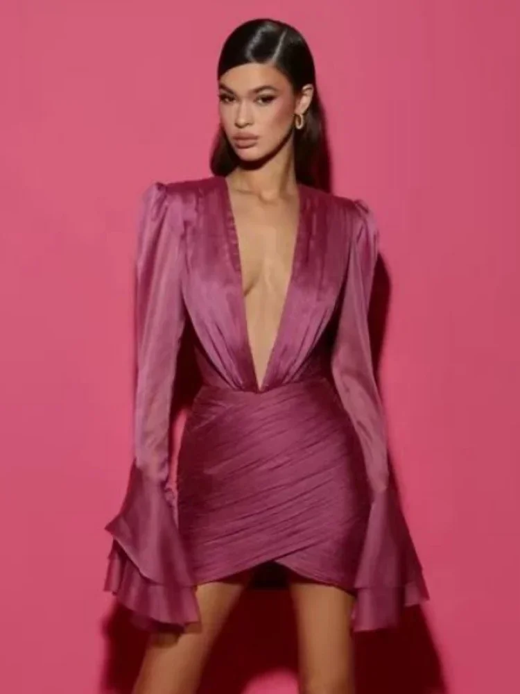 Женское Плиссированное мини-платье с глубоким V-образным вырезом и