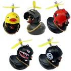 Украшение интерьера автомобиля желтая утка с шлемом для мотоцикла без огня утка в автомобиле аксессуары для автомобиля