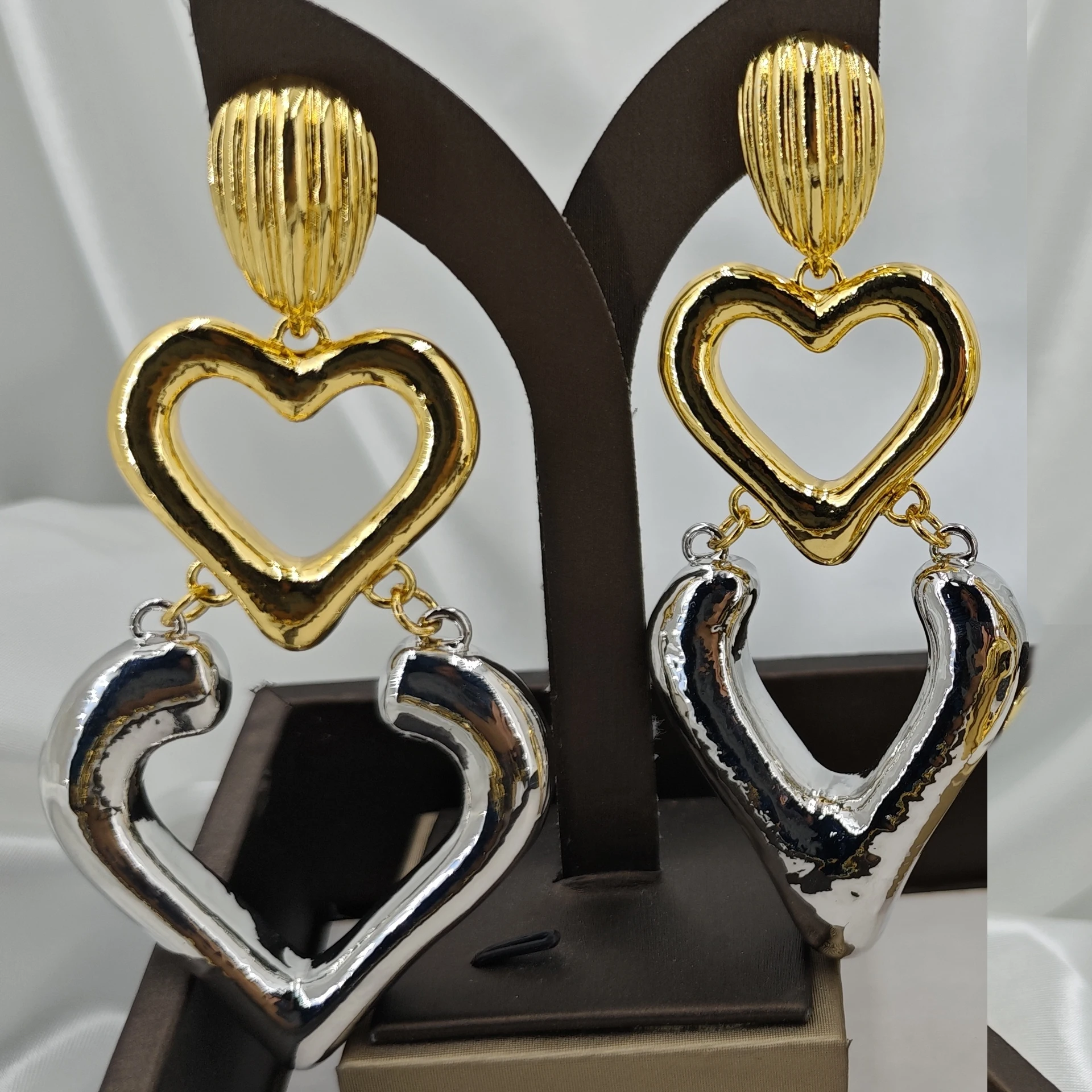 Новые модные женские серьги-кольца с геометрическим рисунком