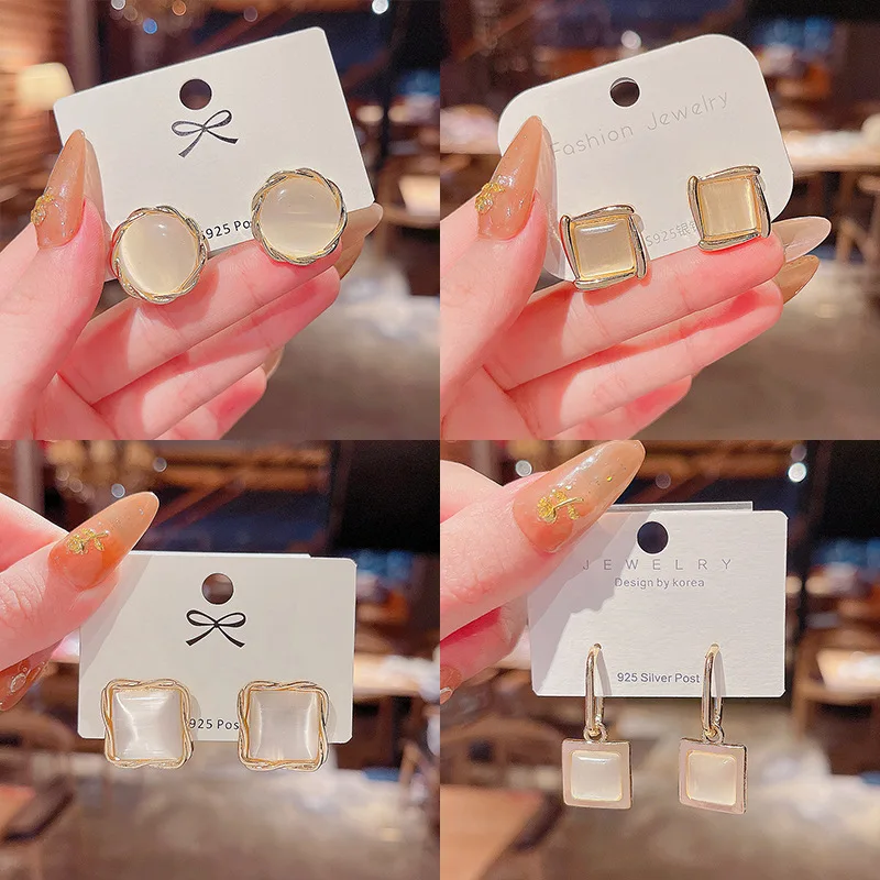 

Square Gold Color Women Stud Earrings Ear Nails Natural Gem Stone Opal White Crystal Red Black Hiphop Wedding Jewelry