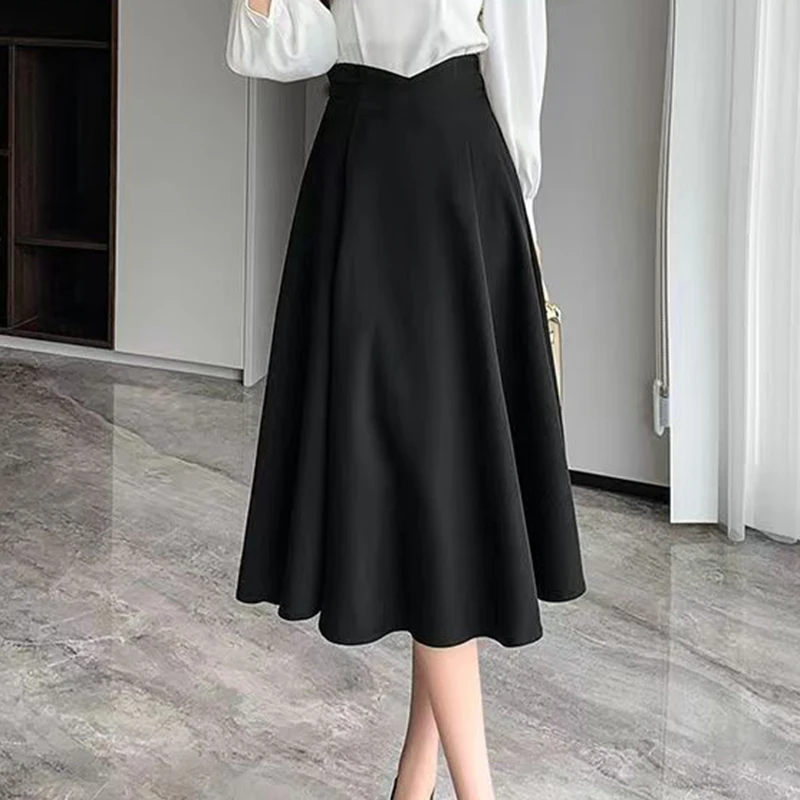 Design satin half skirt medium length drape new Regulai Fit  Polyester Casual A-LINE Mid-Calf skirts for women  pleated skirt