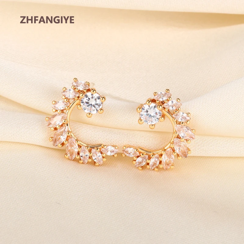 

ZHFANGIYE New Women Earrings 925 Silver Jewelry with Zircon Gemstone Moon Shape Stud Earrings Ornaments for Wedding Party Gifts