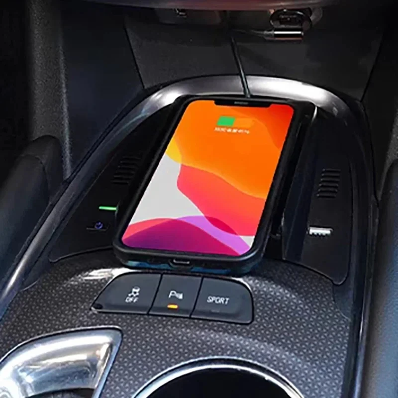 Автомобильное беспроводное зарядное устройство для Chevrolet Malibu 2016 2017 2018 2019 2020 2021 2022