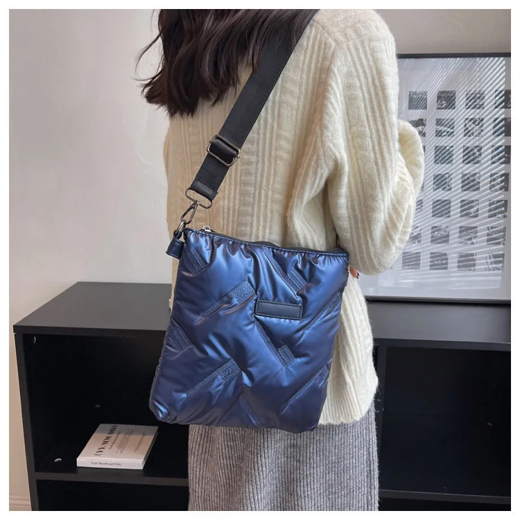 2023 Space Cotton Wide Shoulder Strap Messenger Bag Personalized Design Fashion Solid Color Women's Bag Women Purse And Handbags