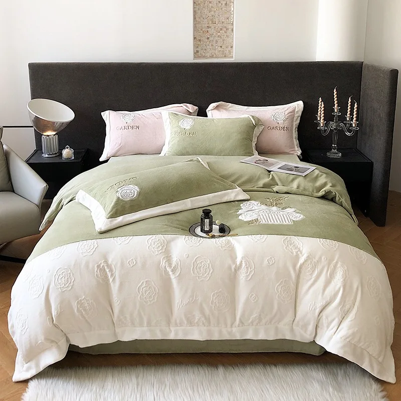 

2022 Milk Velvet Warm Four Piece Set Light Luxury Embroidered Carved Quilt Cover Comforter Bedding Sets Luxury Cotton Bedding